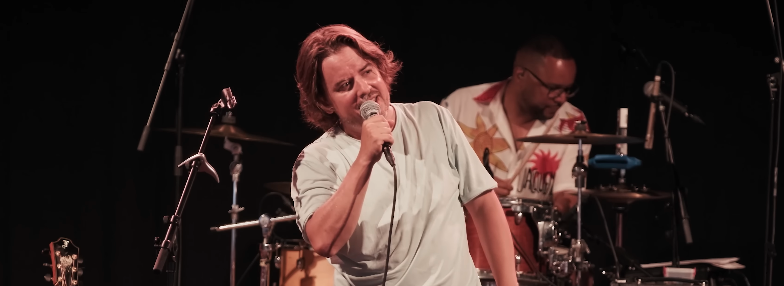 Bastoun plante « L’arbre des couleurs » et fait fleurir la fraternité