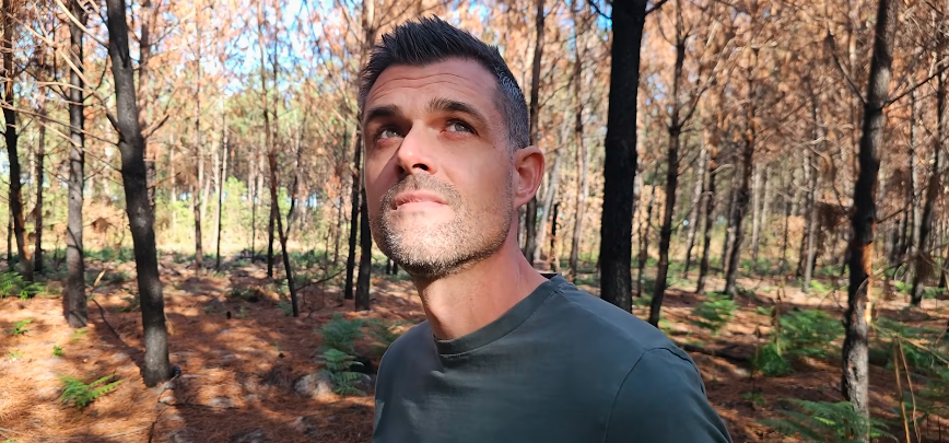 Guillaume Carax garde la flamme avec « Ils répondent encore »